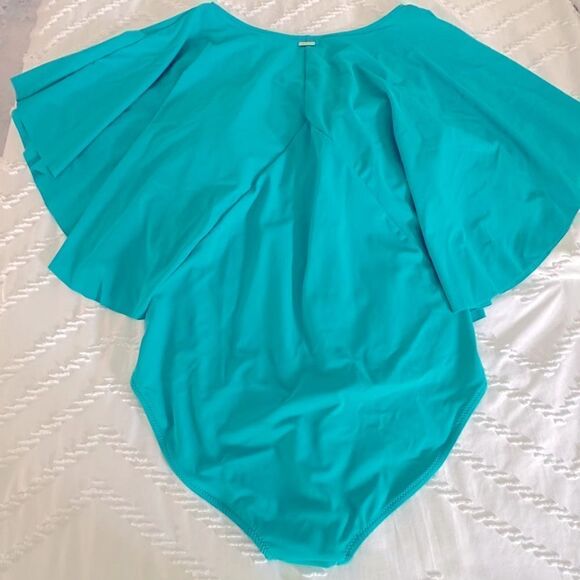 CABANA LIFE Women's Angel Sleeve One-Piece Swimsuit HTF! - Picture 4 of 8